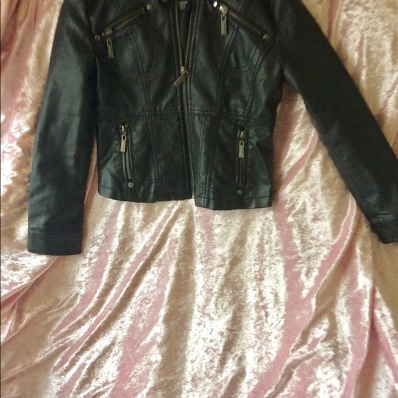 Leather jacket - Picture 5 of 6